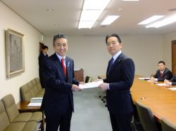 報告 浜松市長に 起業家支援 推進を提言 新着情報 浜松商工会議所